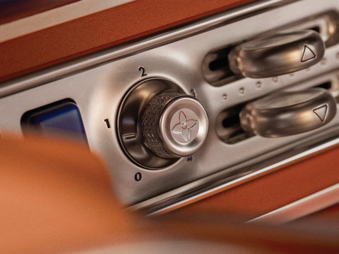 Porsche 911 Singer Louis Vuitton detail interieur
