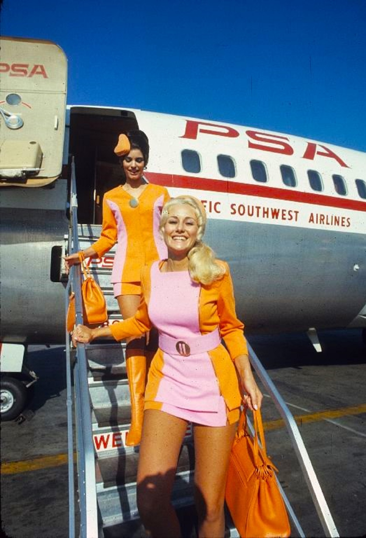 pacific southwest airlines hotesses - Vintage