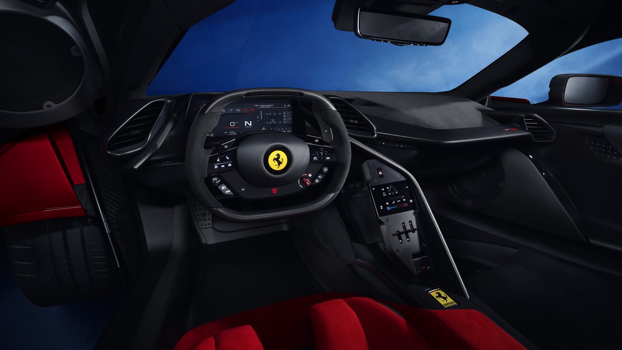 Ferrari F80 intérieur : volant