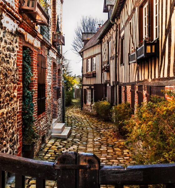 honfleur rue pavee pixabay