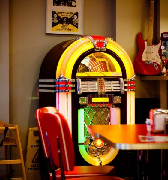 juke box pixabay 1 1