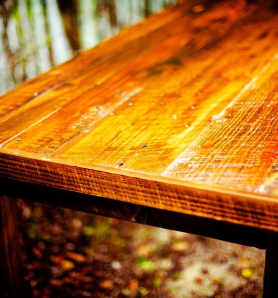 table en bois pixabay