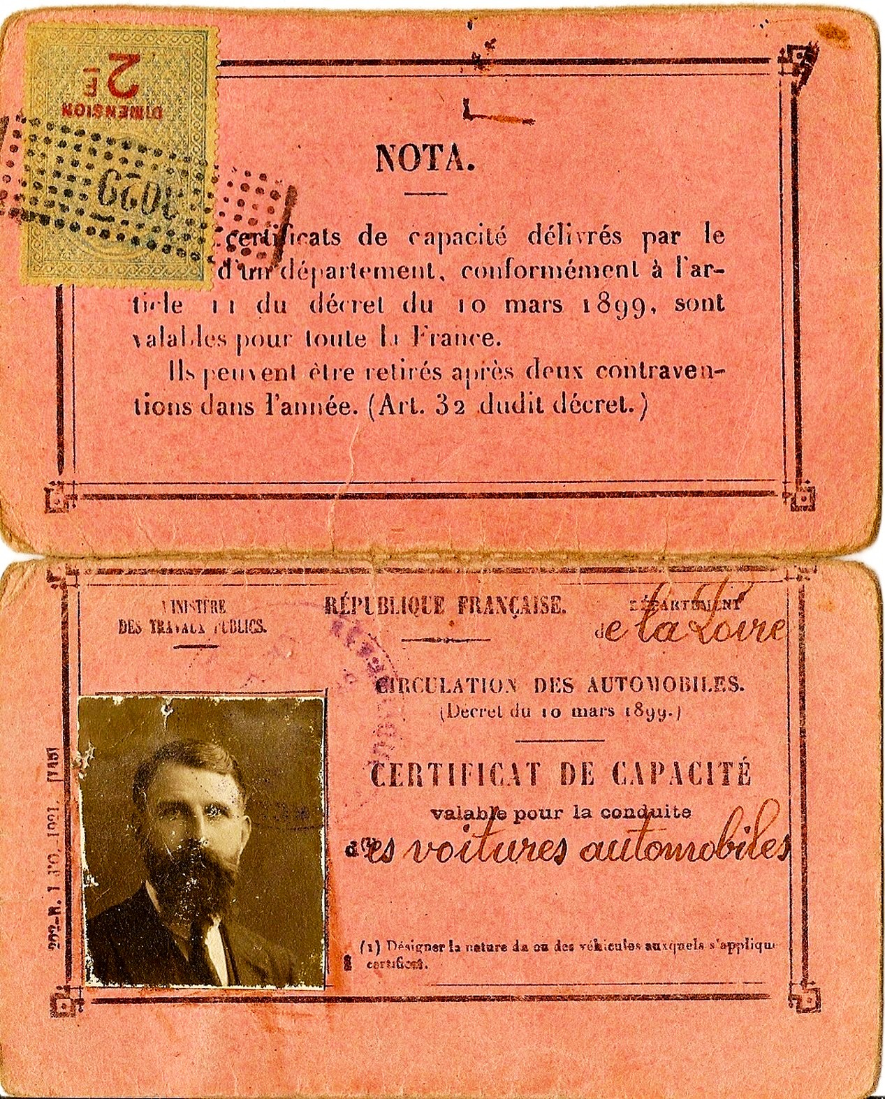 Certificat de capacité à conduire des voitures automobiles datant de 1922 et de couleur rose.