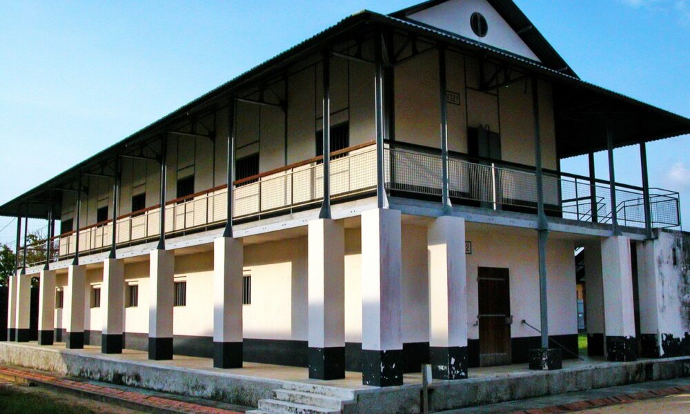 camp de la transportation saint laurent du maroni guyane
