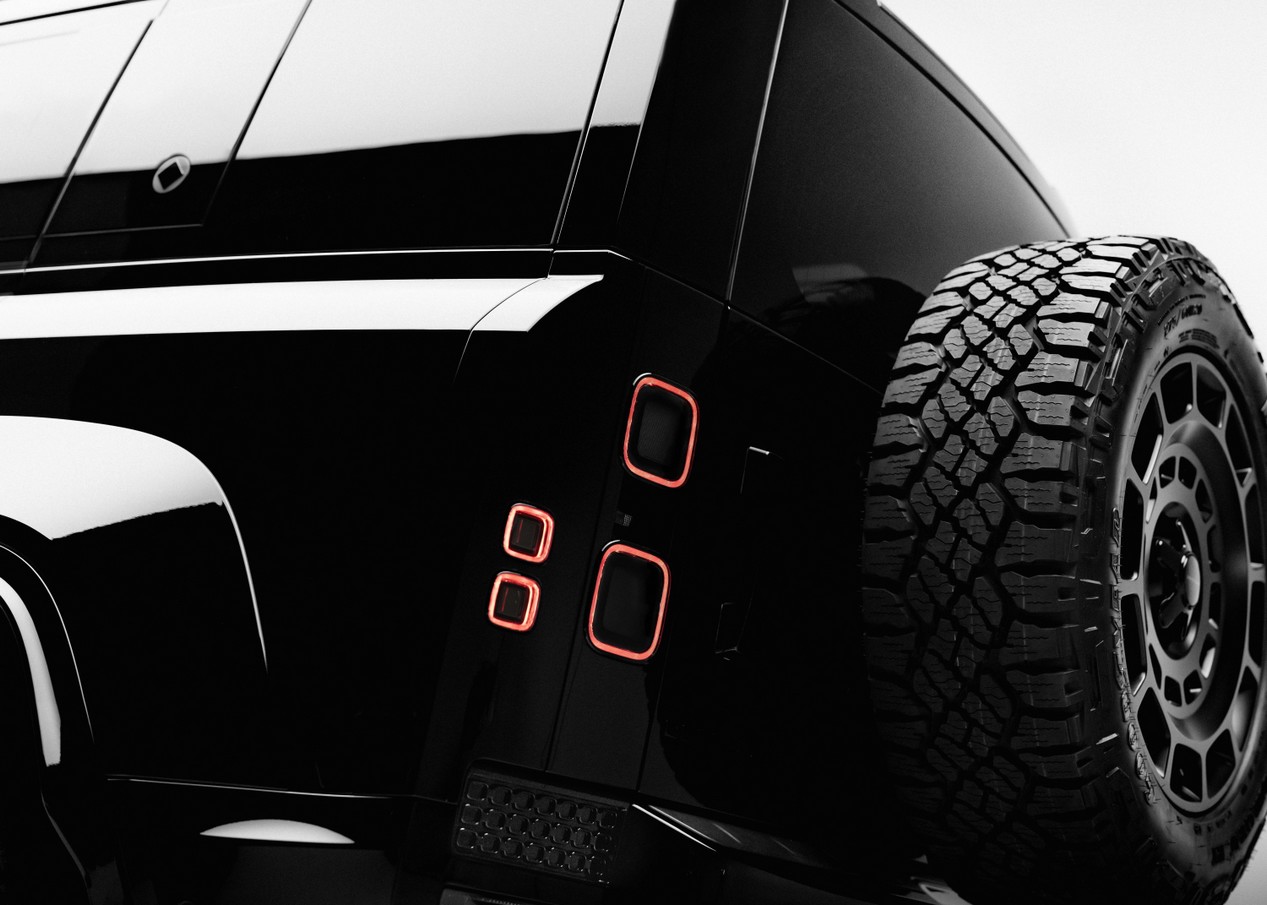 defender octa black 8