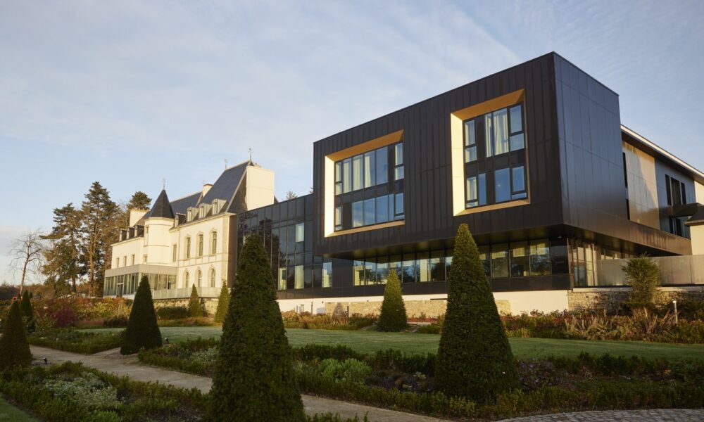 Photo de la façade du Domaine de Liziec, à Vannes, dans le Golfe du Morbihan