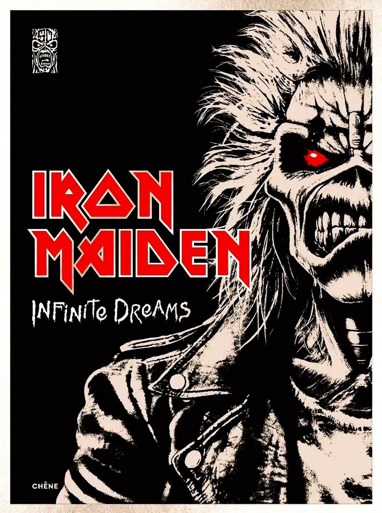 Le livre INFINITE DREAMS qui sortira le 8 octobre 2025 à l'occasion des 50 ans du groupe anglais IRON MAIDEN