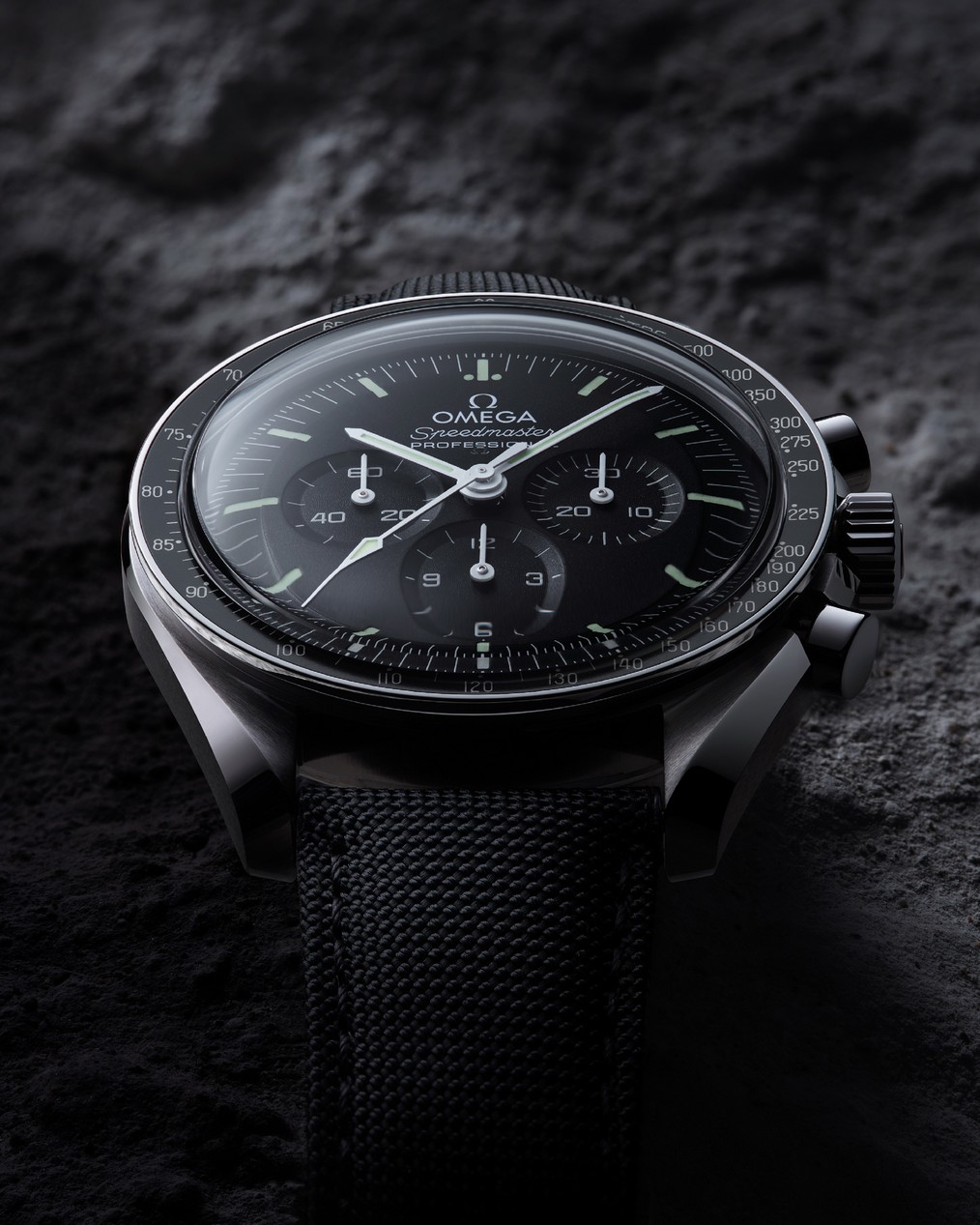 Montre Omega Speedmaster de 2025 pour fêter les 56 ans du voyage sur la Lune