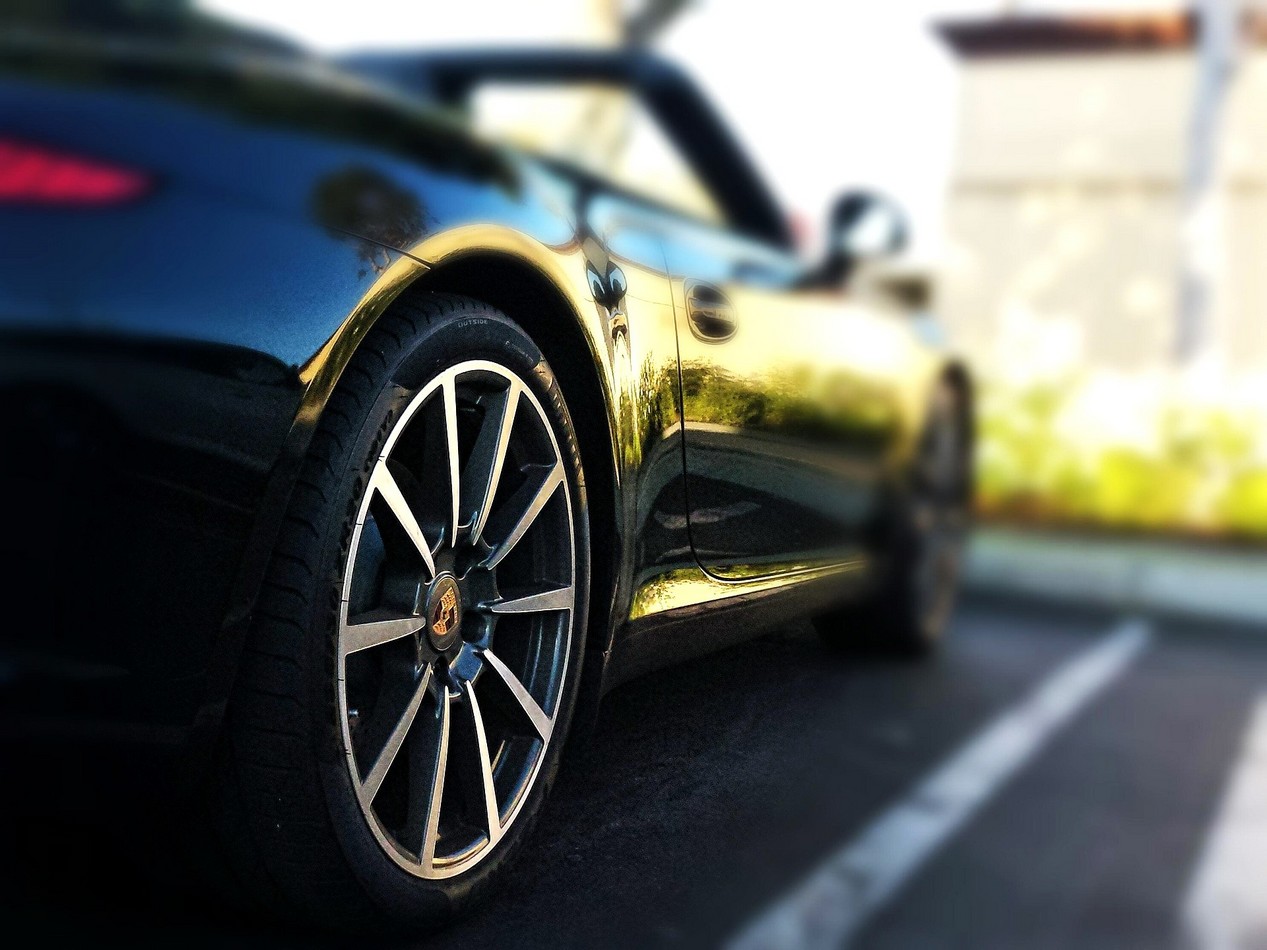 Ford Mustang cabriolet noire