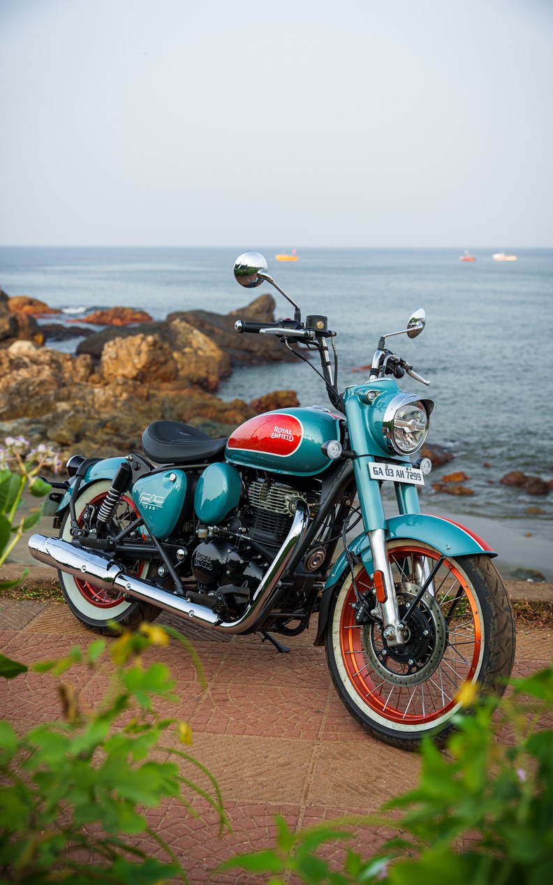 royal enfield goan classic 350 trip teal 8