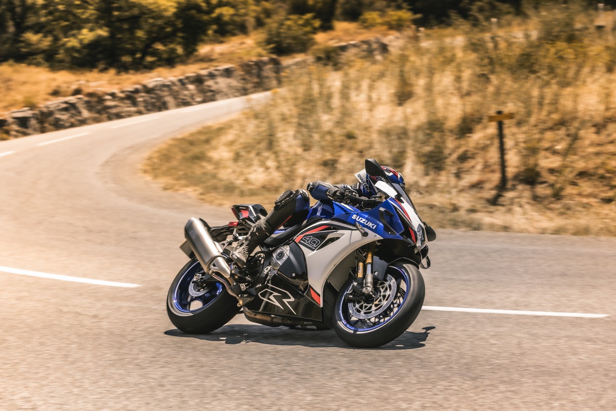 suzuki gsxr 1000 r 40 ans 2025 bleue 7