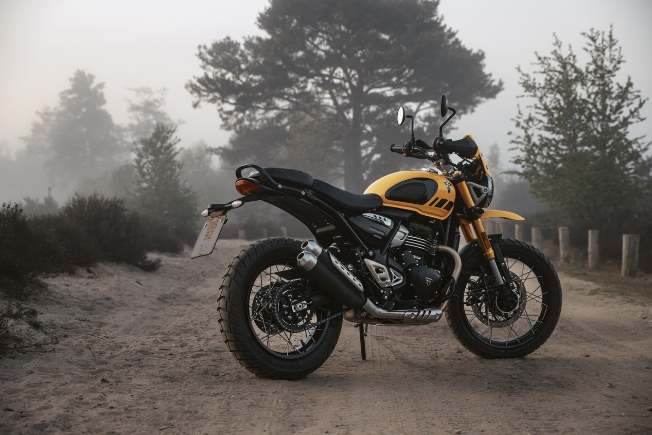 triumph scrambler 400 xc 2026 1