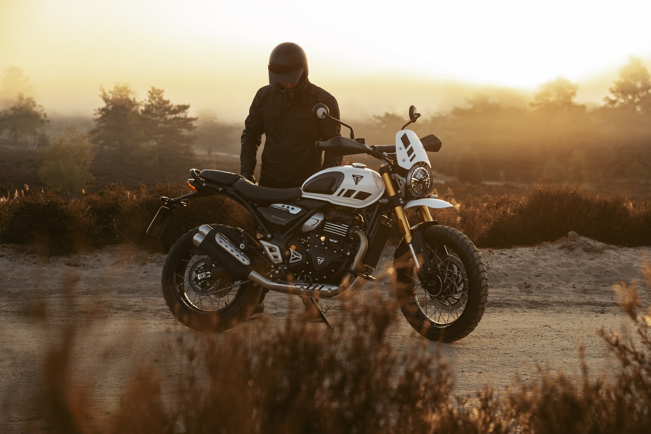 triumph scrambler 400 xc 2026 16