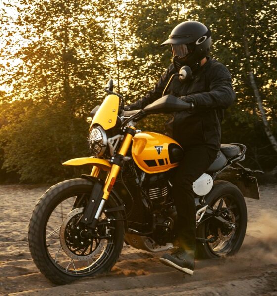 Nouvelle Triumph Scrambler 400 XC modèle 2026 coloris jaune
