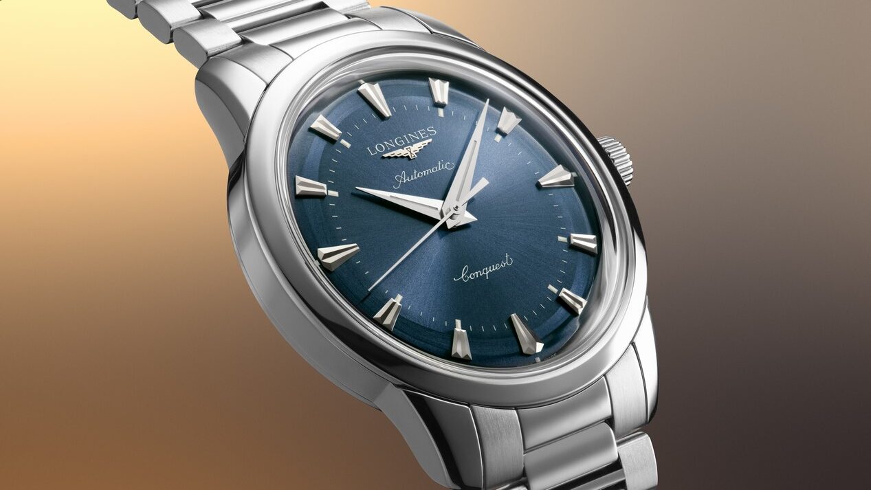 longines conquest heritage bleue rotated