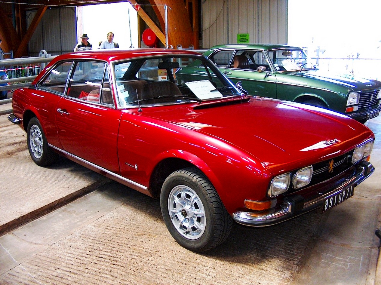Peugeot 504 Coupé rouge