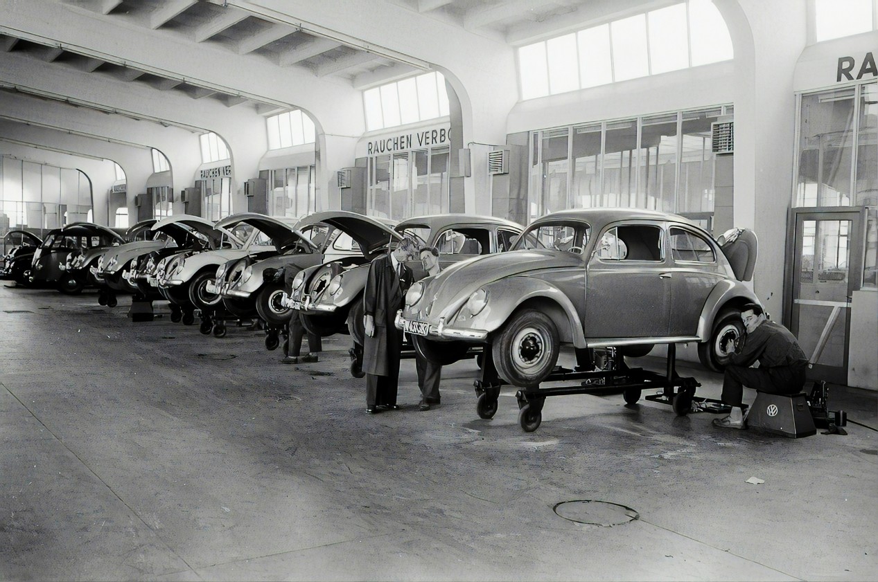 Usine de fabrication Volkswagen qui produit la Coccinelle