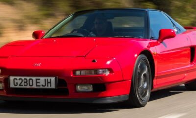 Supercar Honda NSX rouge de 1990