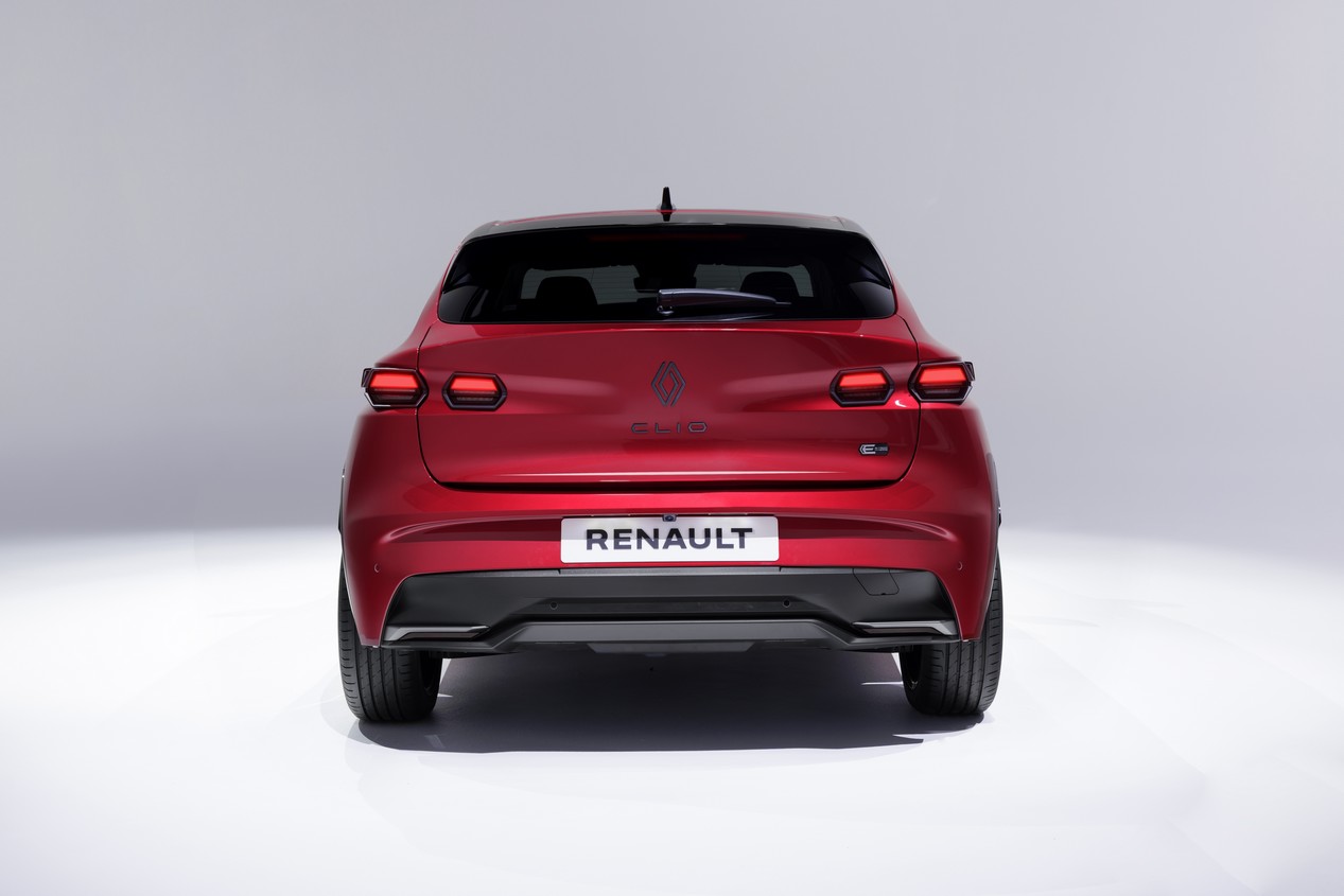 renault clio full hybrid e tech 2025 16