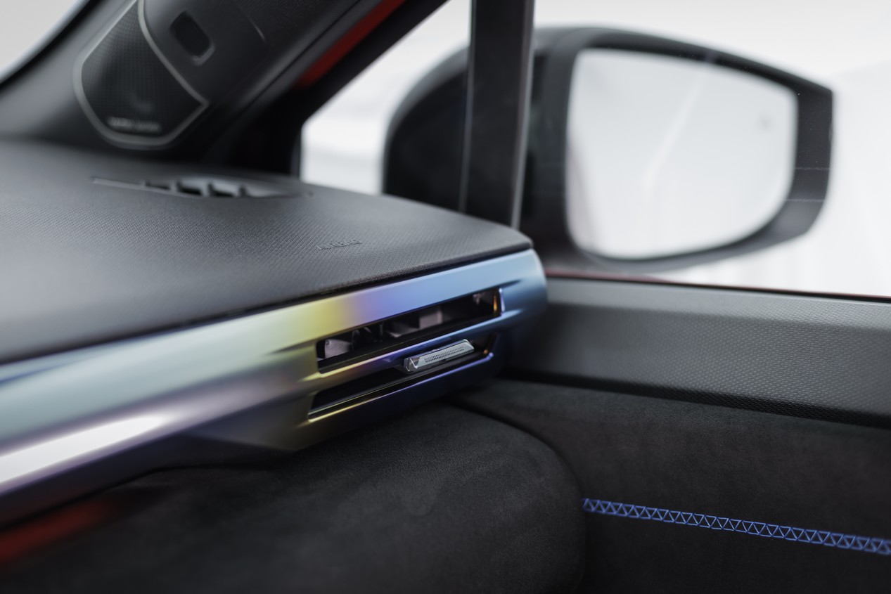 renault clio full hybrid e tech 2025 24