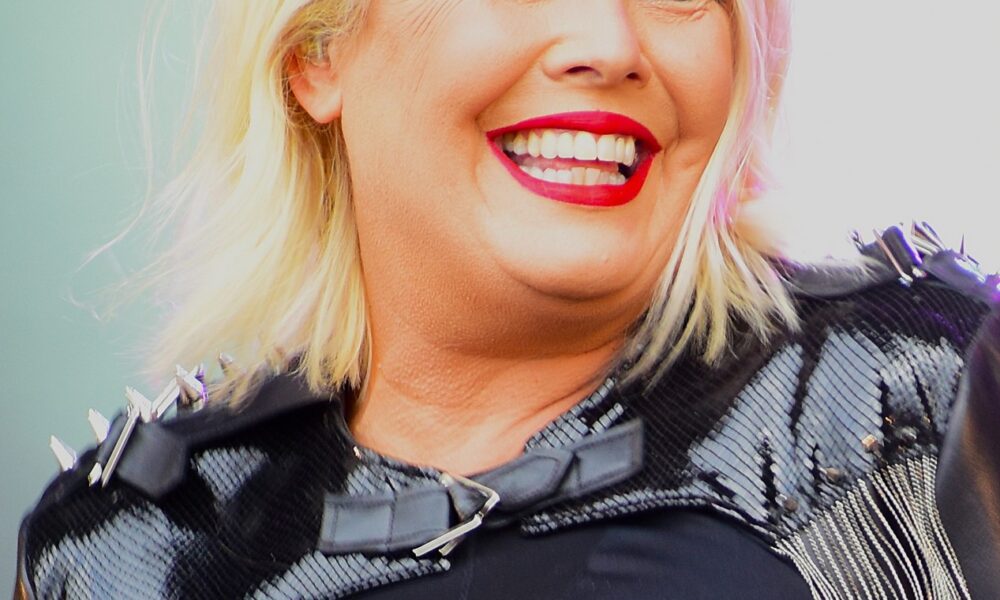 La chanteuse britannique Kim Wilde le 31 juillet 2021 lors d'un concert à Liverpool