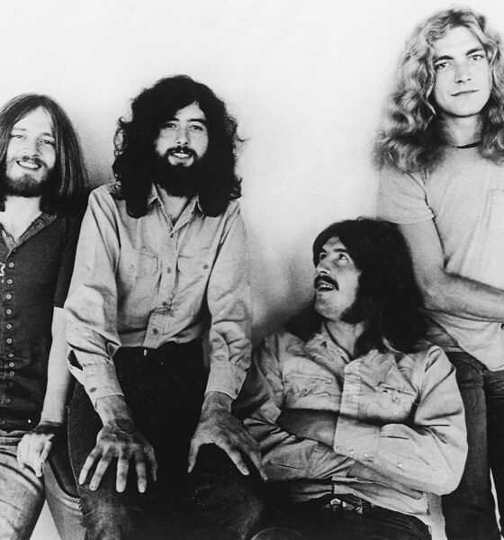 Photo noir et blanc du groupe britannique Led Zeppelin en 1971
