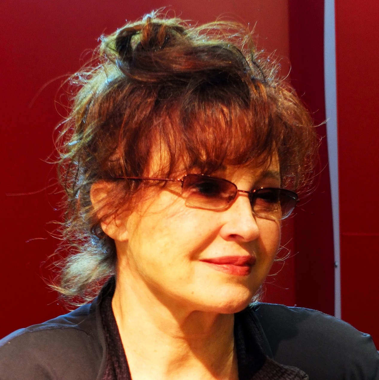 Marlène Jobert lors de la présentation de son livre Les bisous du croqu'Odile à la FNAC des Ternes, Paris 17e, le 17/11/2012