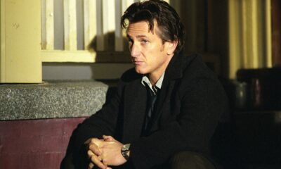 L'acteur américain Sean Penn sur le tournage du film Mystic River, réalisé par Clint Eastwood en 2003