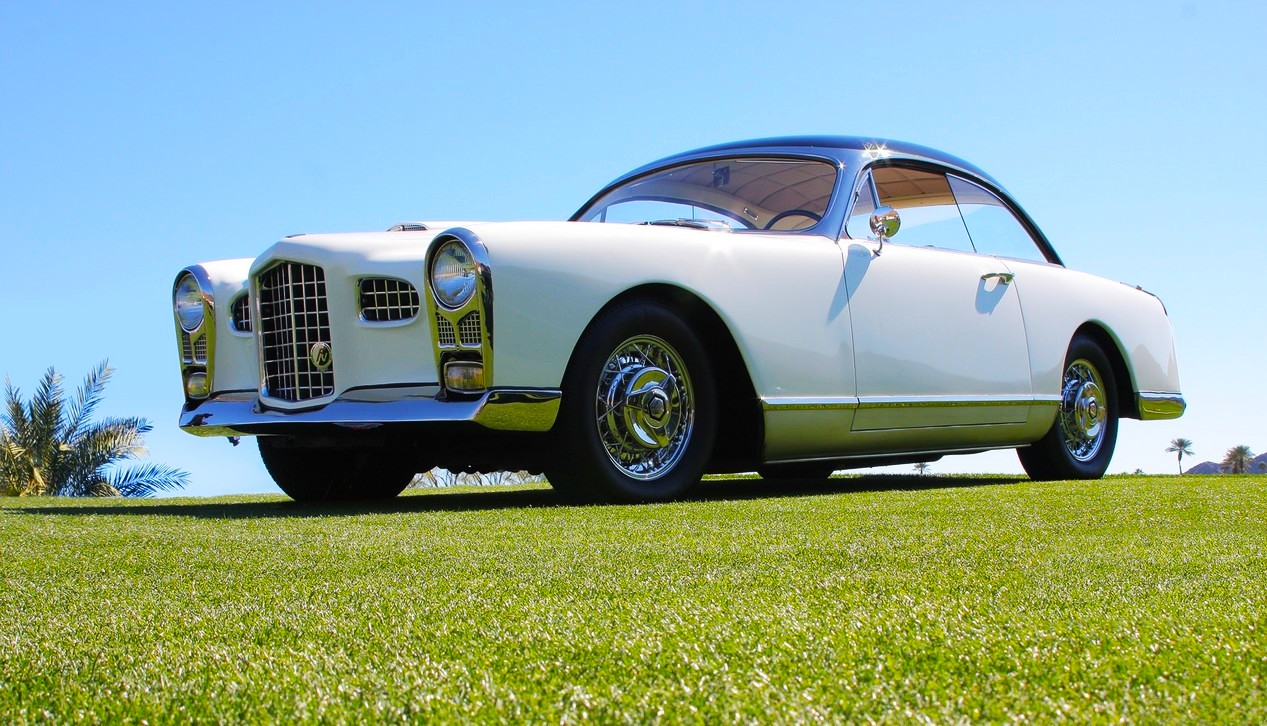 Voiture française Facel Vega FV1 de 1955 de couleur blanche