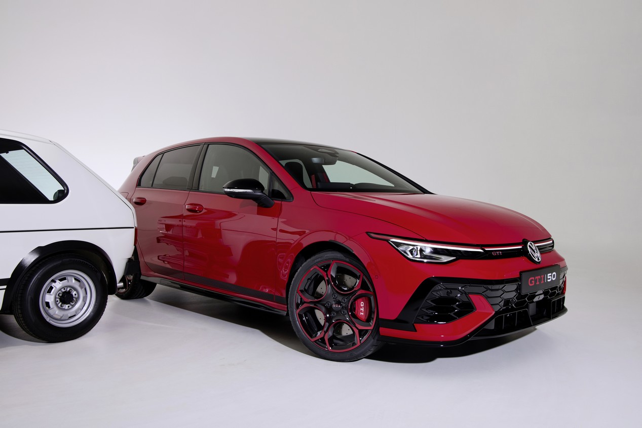 Nouvelle Volkswagen Golf GTI modèle 2026 en rouge