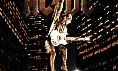 Pochette du disque Stiff Upper Lip du groupe australien AC/DC sorti le 25 février 2000