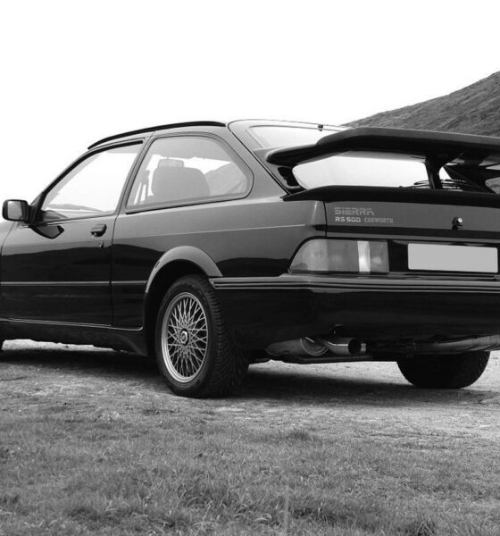 Ford Sierra RS 500 Cosworth de couleur noire