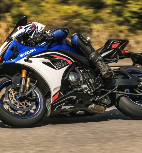 suzuki gsx r1000 2