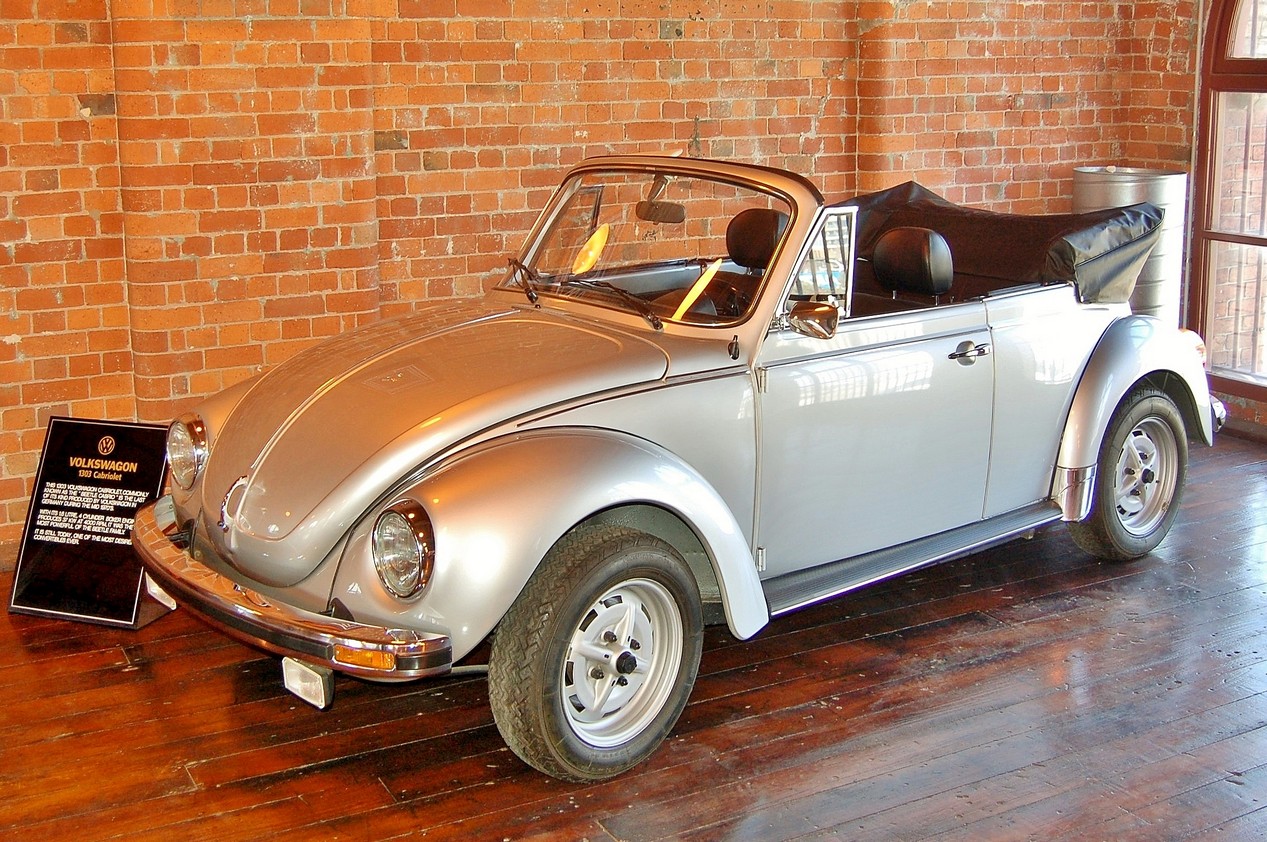 Volkswagen Coccinelle cabriolet grise de 1976