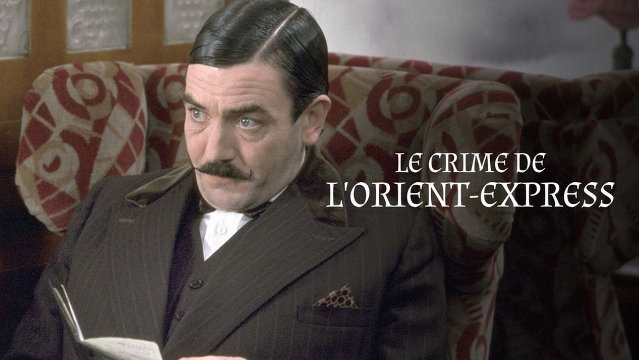 L'acteur britannique Albert Finney dans le rôle du détective Hercule Poirot dans le film Le Crime de L'Orient Express en 1974