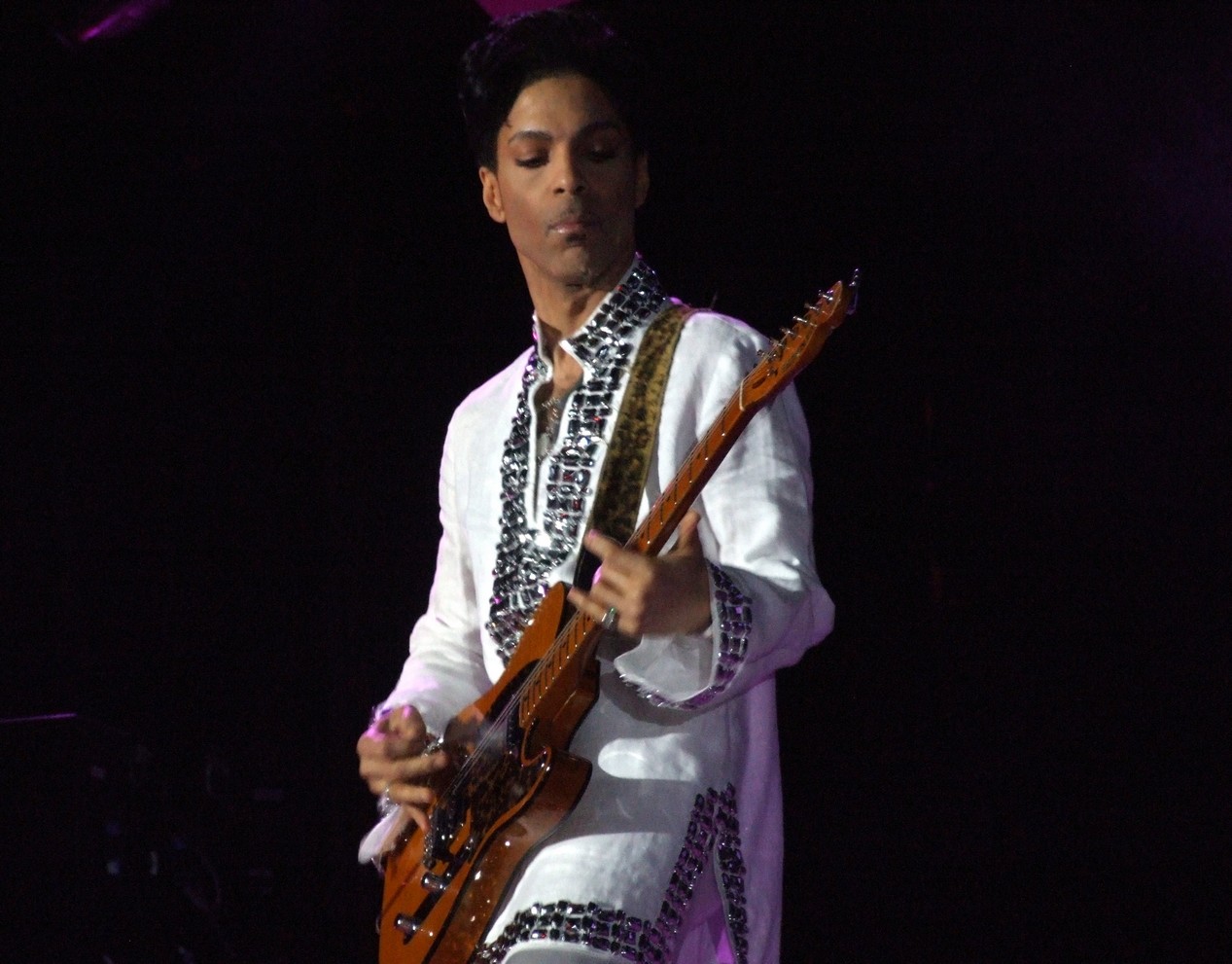 Le chanteur Prince à Coachella sur scène le 26 avril 2008