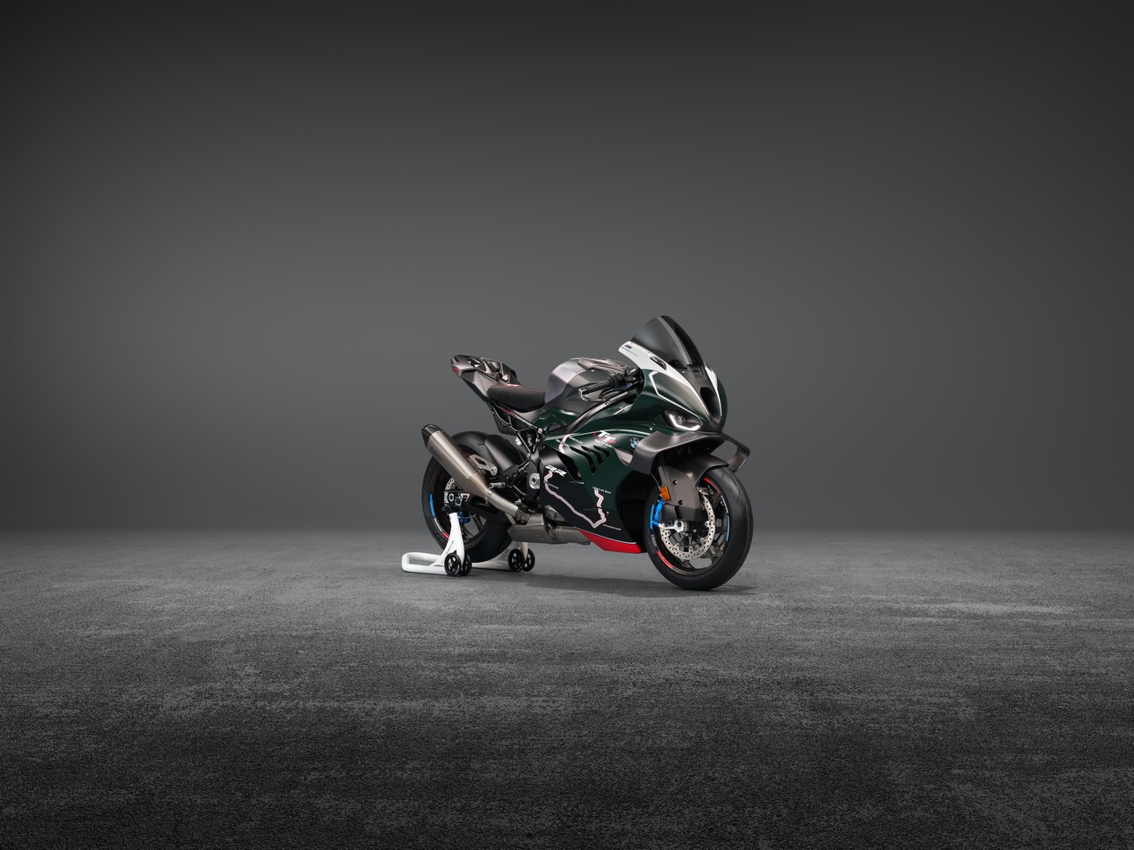 bmw m 1000 rr 1