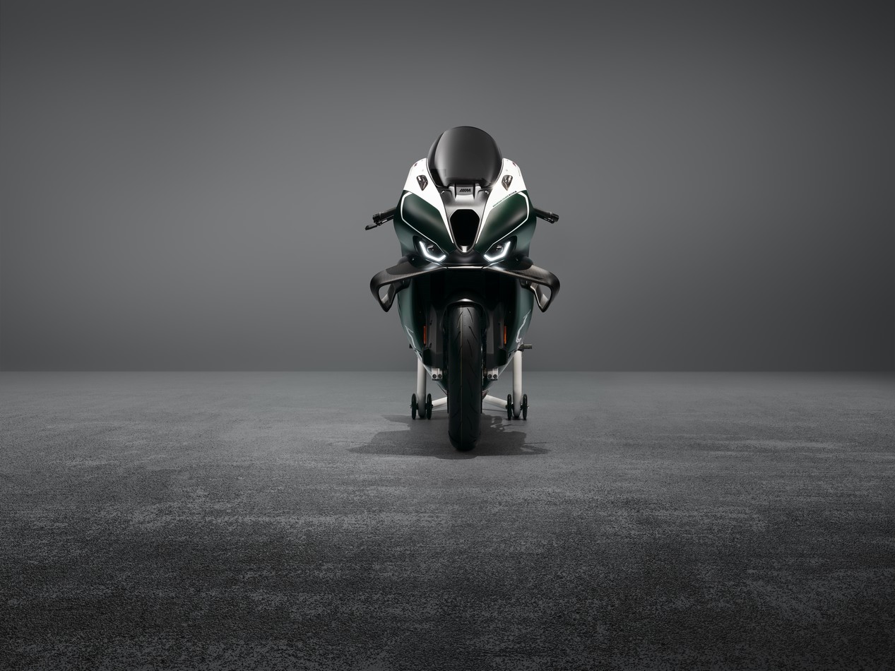 bmw m 1000 rr 5