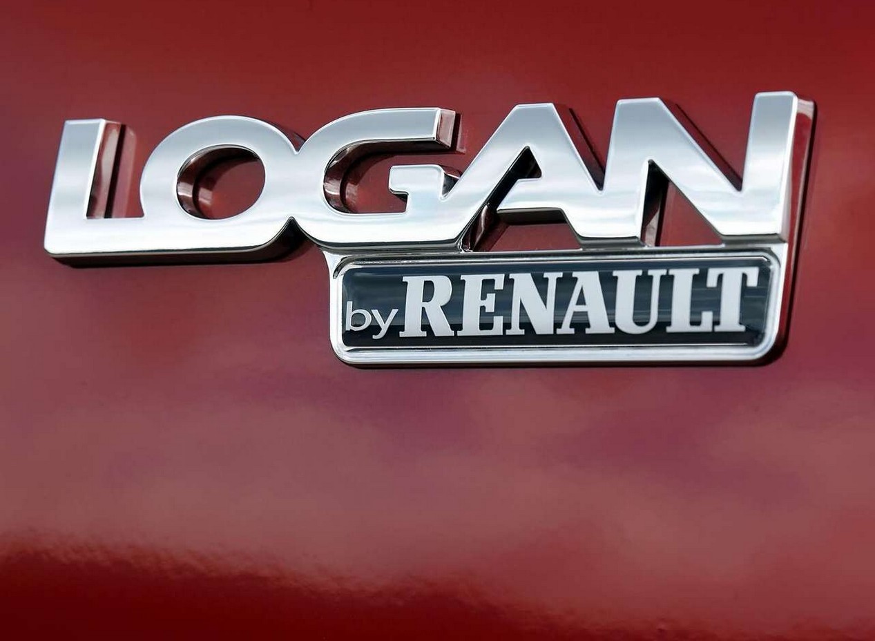 Logo de la Dacia Logan modèle 2005