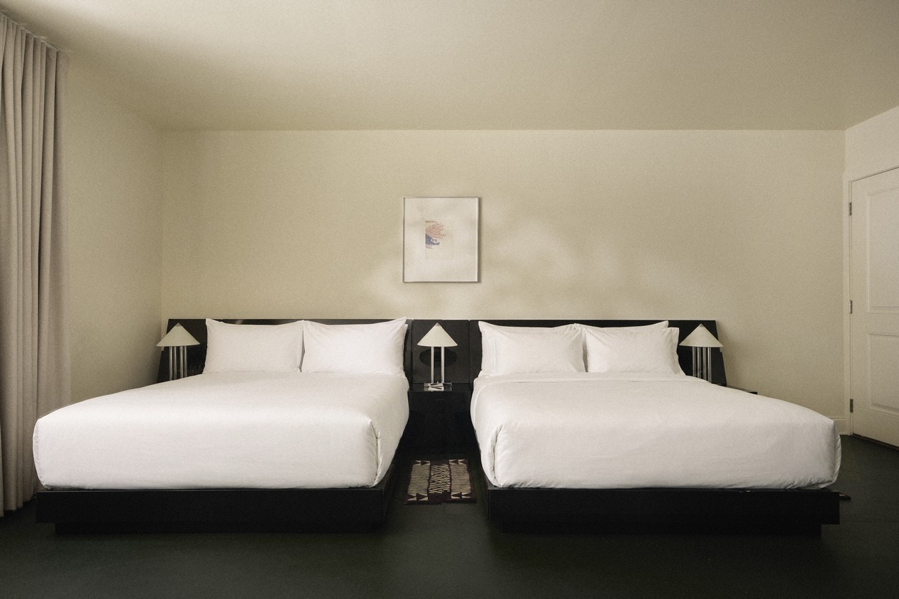 perroquet motel 16