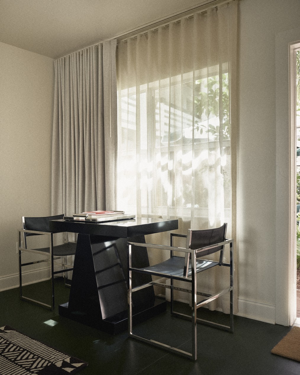 perroquet motel 28