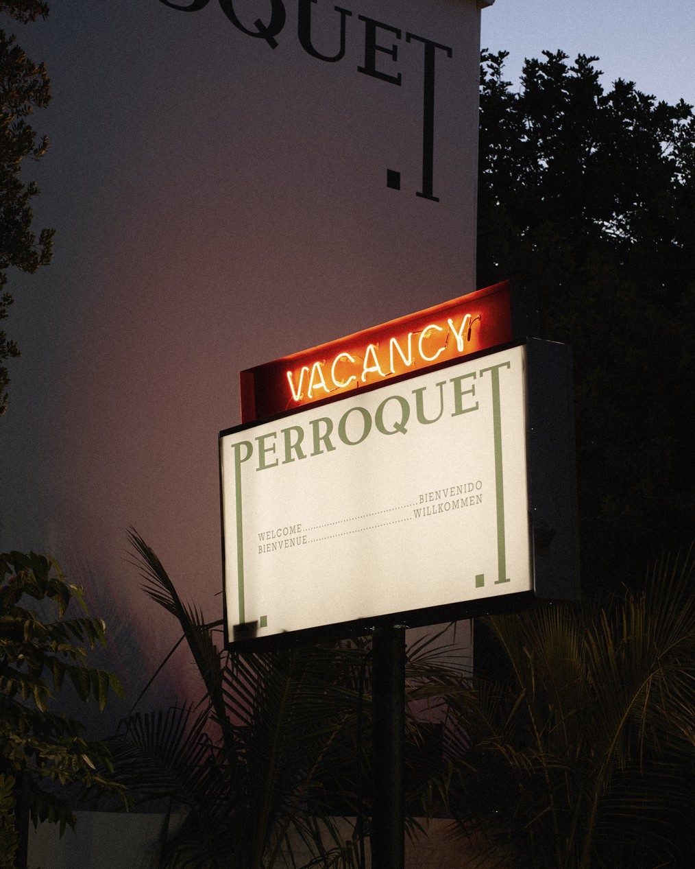 perroquet motel 57