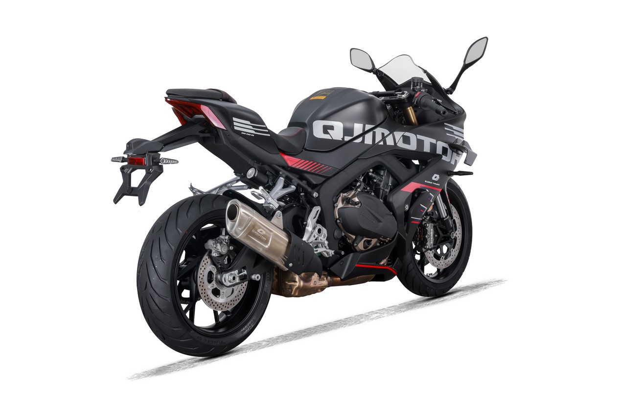 qj motor srk 800 rs studio 8