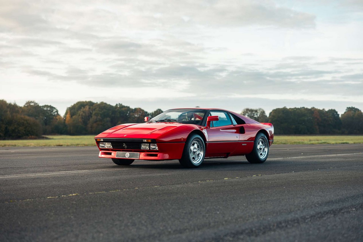 Ferrari 288 GTO rouge de 1985