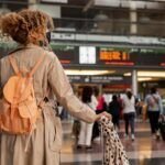 Photo de voyageuse dans un aéroport