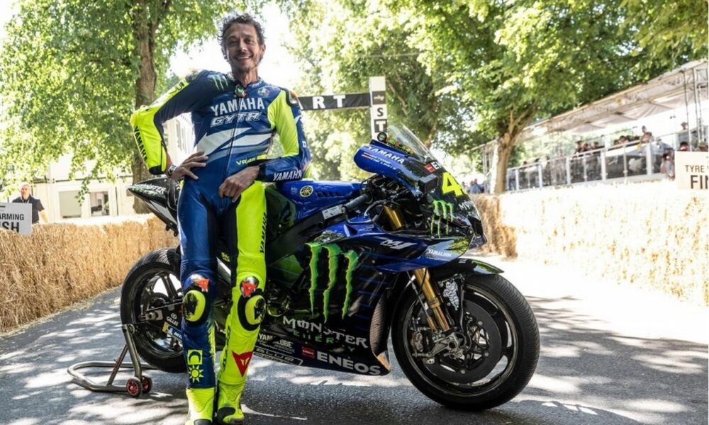 Le pilote de moto italien Valentino Rossi à Goodwood en juillet 2026