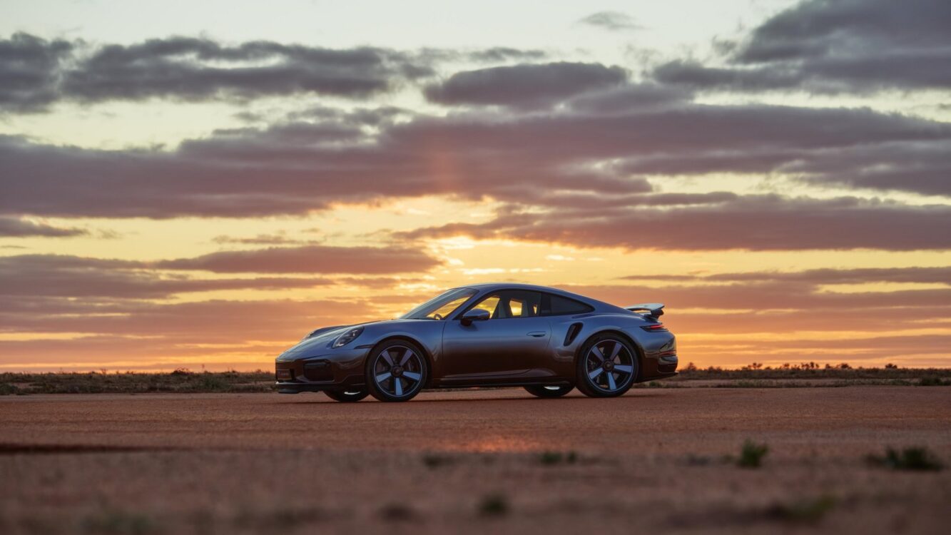 911 Turbo S Land Down Under couché de soleil