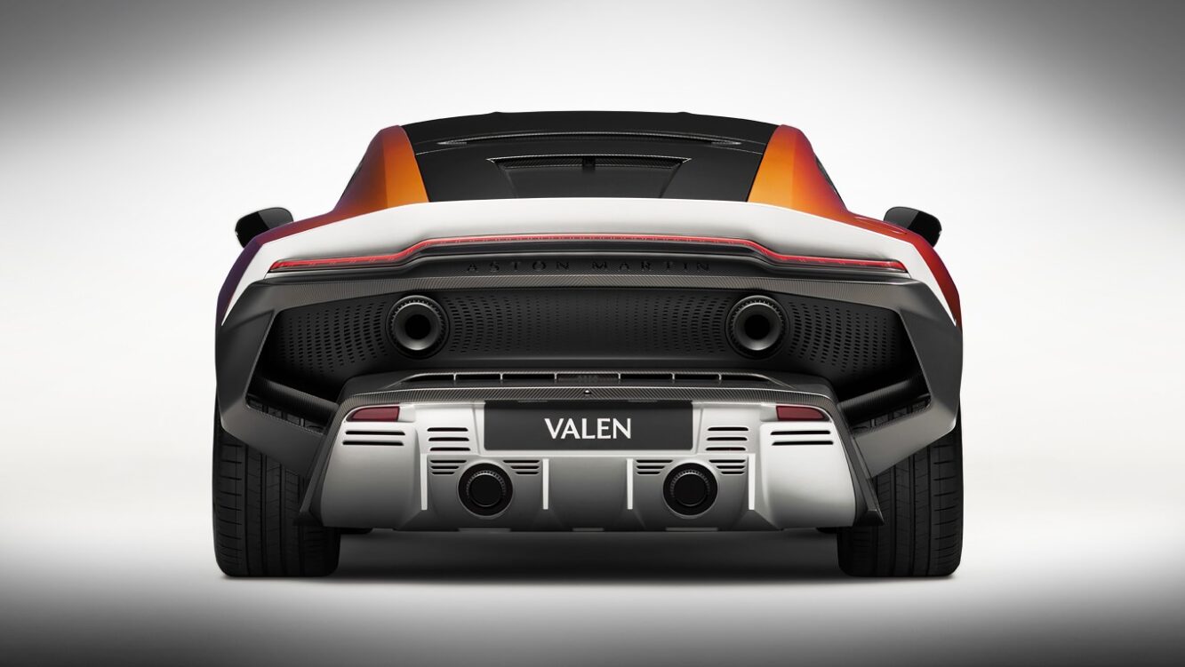 Aston Martin Valen Interieur