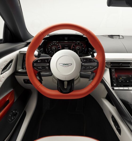 Aston Martin Valen Interieur