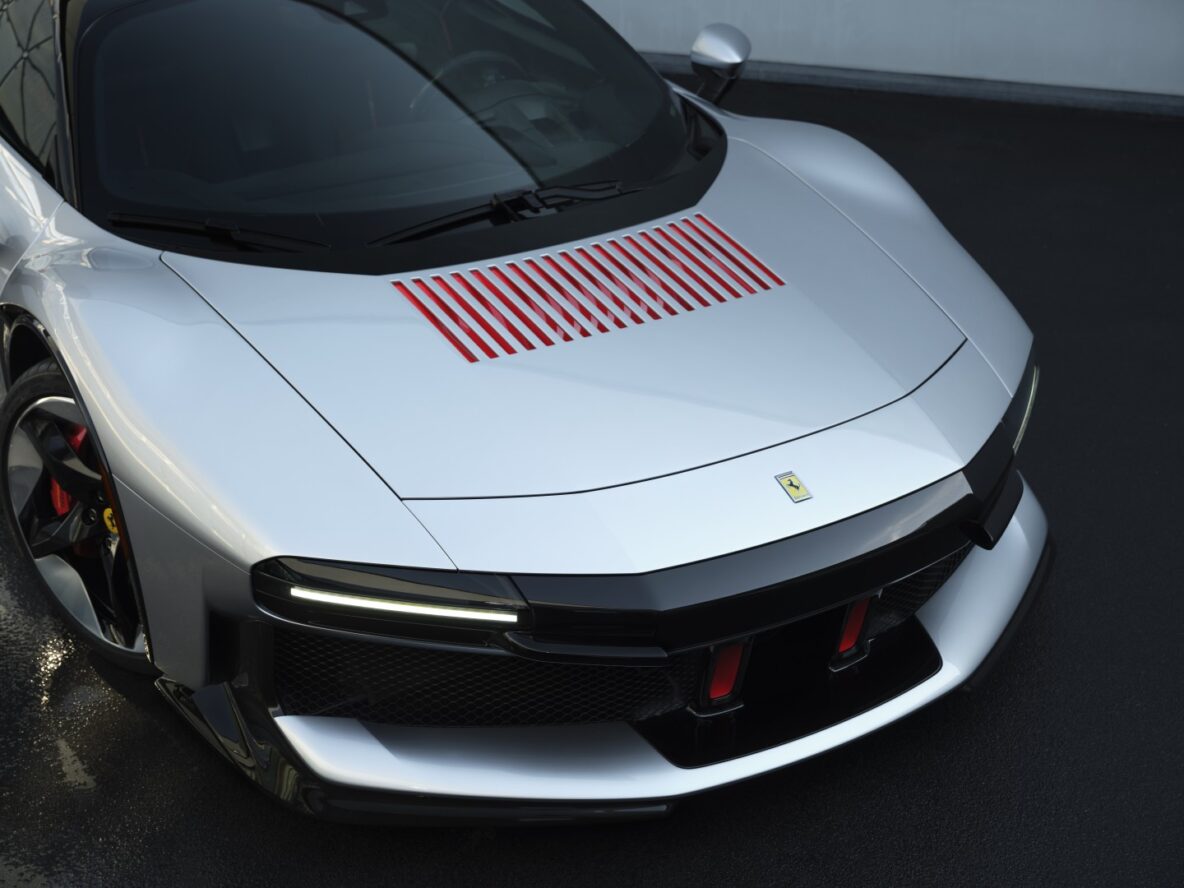 Ferrari CZ26 face avant